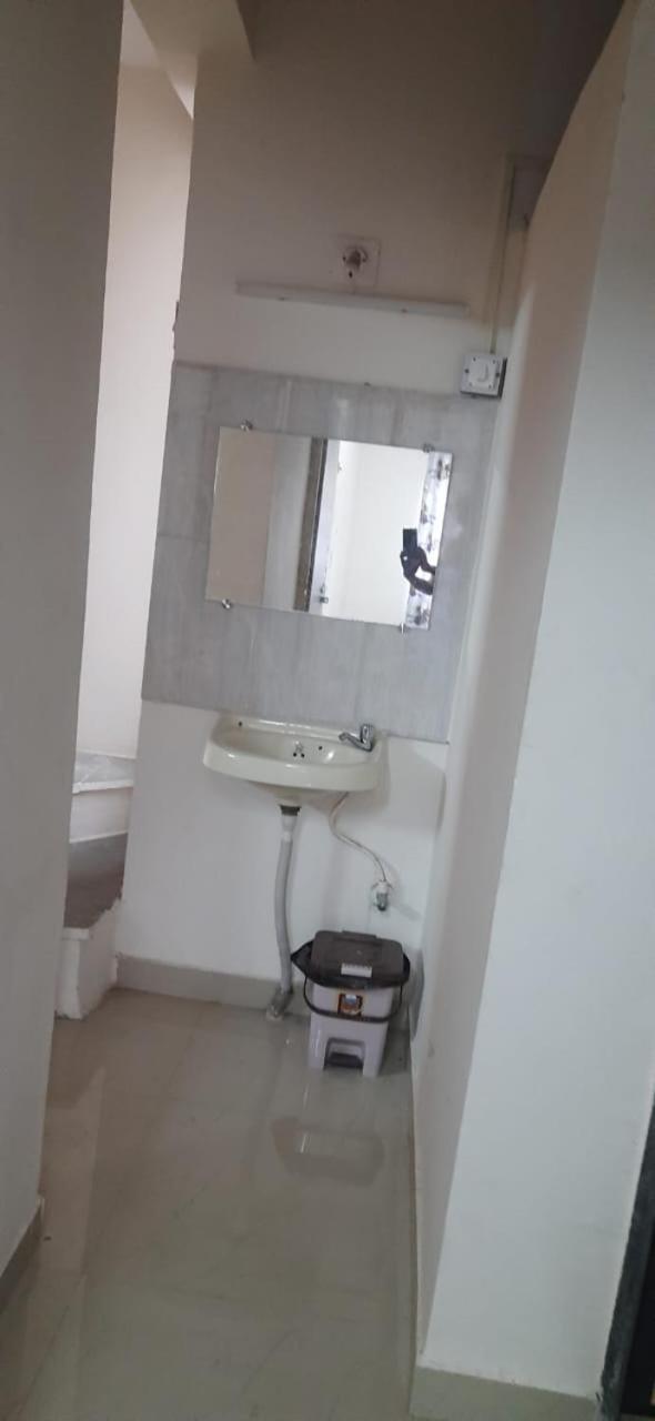 Swanky Sojourns Homestay 2Bhk โกลฮาปูร์ ภายนอก รูปภาพ
